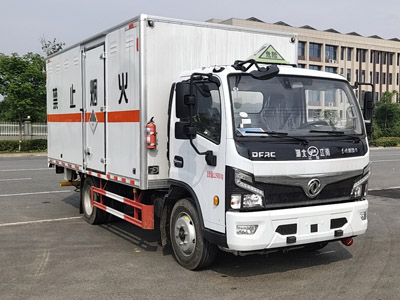 江特牌JDF5127XZWE6型雜項危險物品廂式運輸車